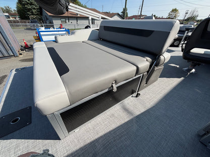 For Sale! “Used” 2025 Princecraft Vectra 21RL Tri-Toon w/115HP “Loaded”