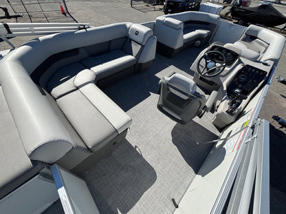 For Sale! “Used” 2025 Vectra 21L Tri-Toon w/115 CT Pro XS & Tandem Trailer!